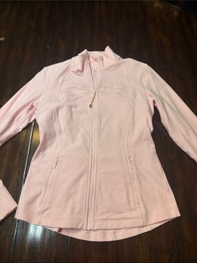 EUC - Lululemon Define Jacket - Lite Pink - Size 10